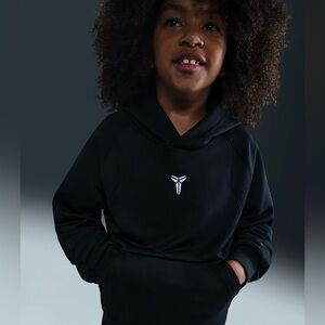 NWT! Kobe Big Kids' Nike Therma-FIT Pullover
Hoodie